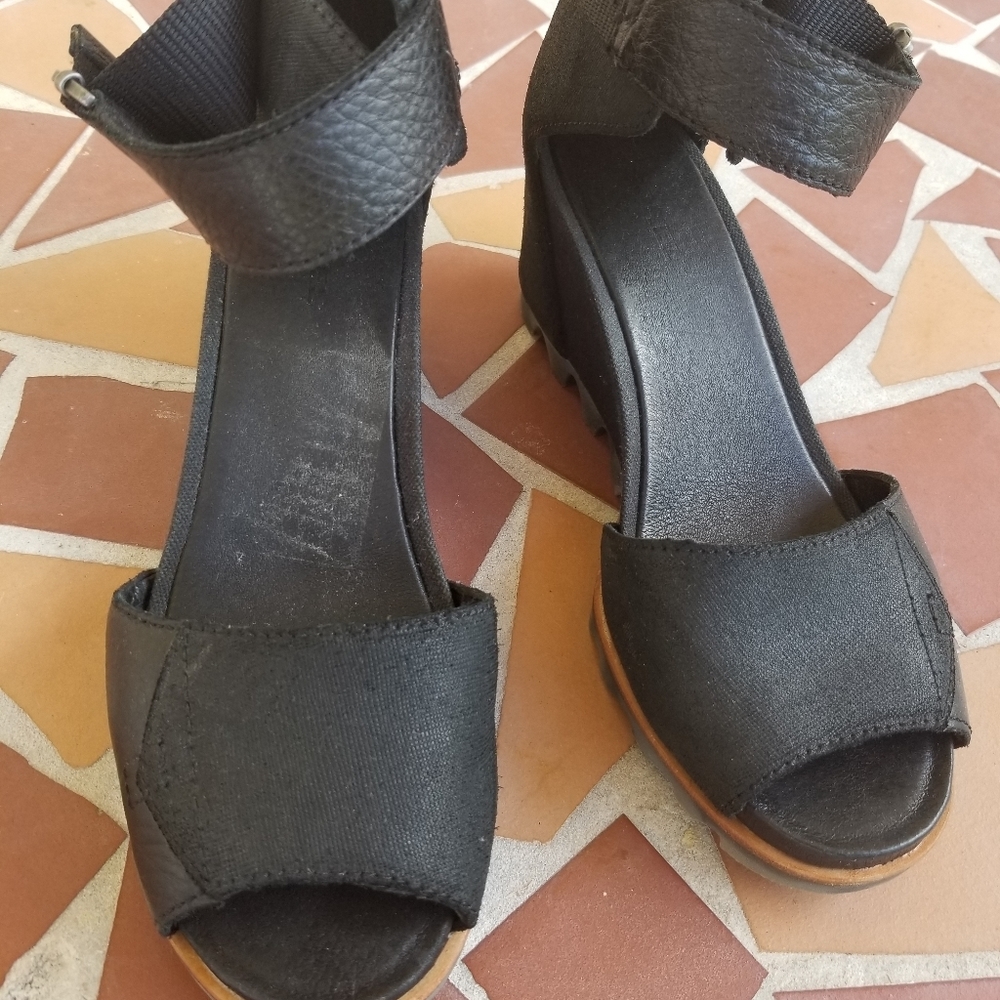 Sorel Joanie II sandals